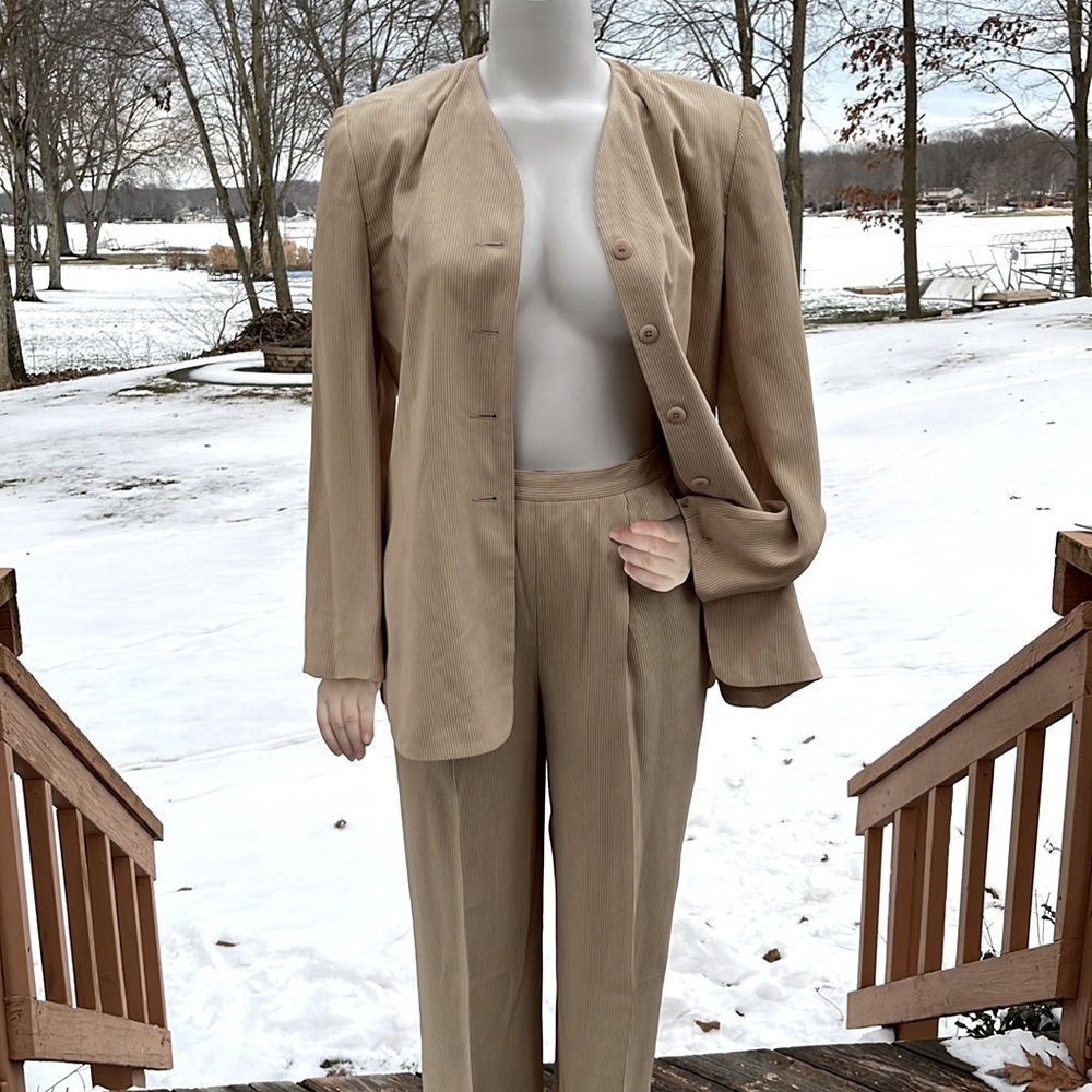Talbots vintage pinstripe pantsuit 4-6